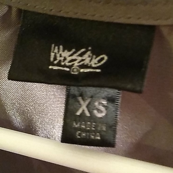 Blouse - Picture 3 of 4